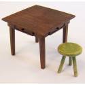 TABLE ET TABOURET 