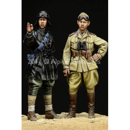 WW2 Italian AFV Crew set 2 figurines