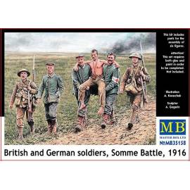 British and German soldiers, Somme Battle, 1916 