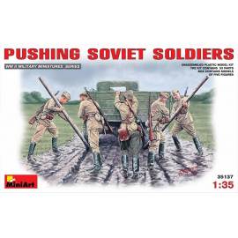 PUSHING SOVIET SOLDIERS