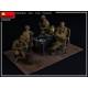 Maquette Figurine DINNER ON THE FRONT|MINIART|35325|1:35